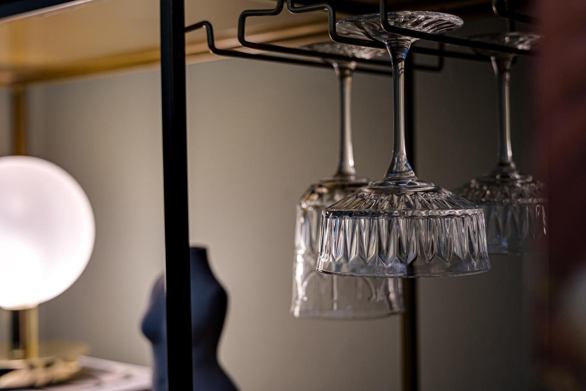 Apartment Insta-worthy Loft On Historic Rows, Sleeps 4 & Free Parking