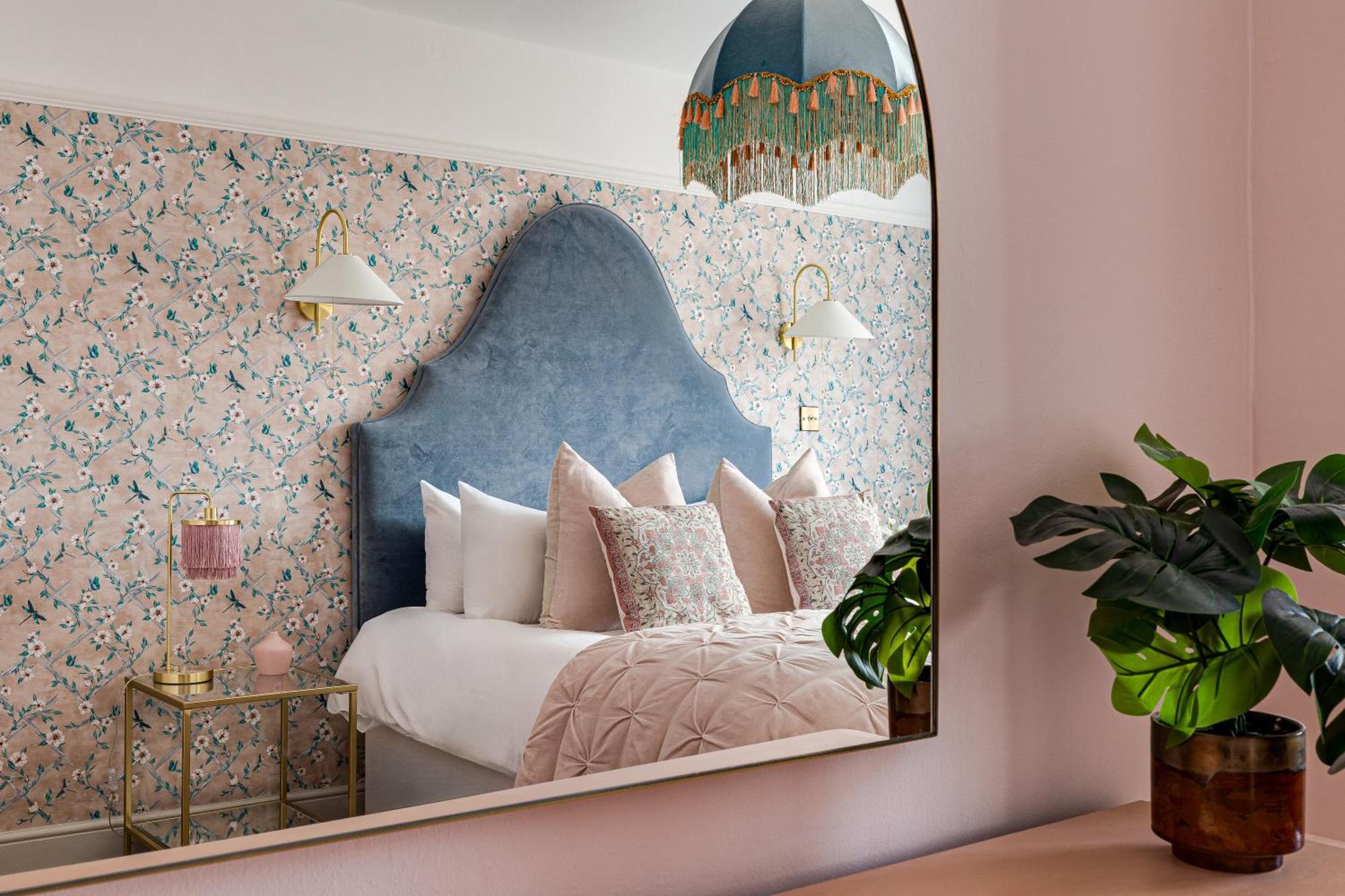 Apartment Insta-worthy Loft On Historic Rows, Sleeps 4 & Free Parking *