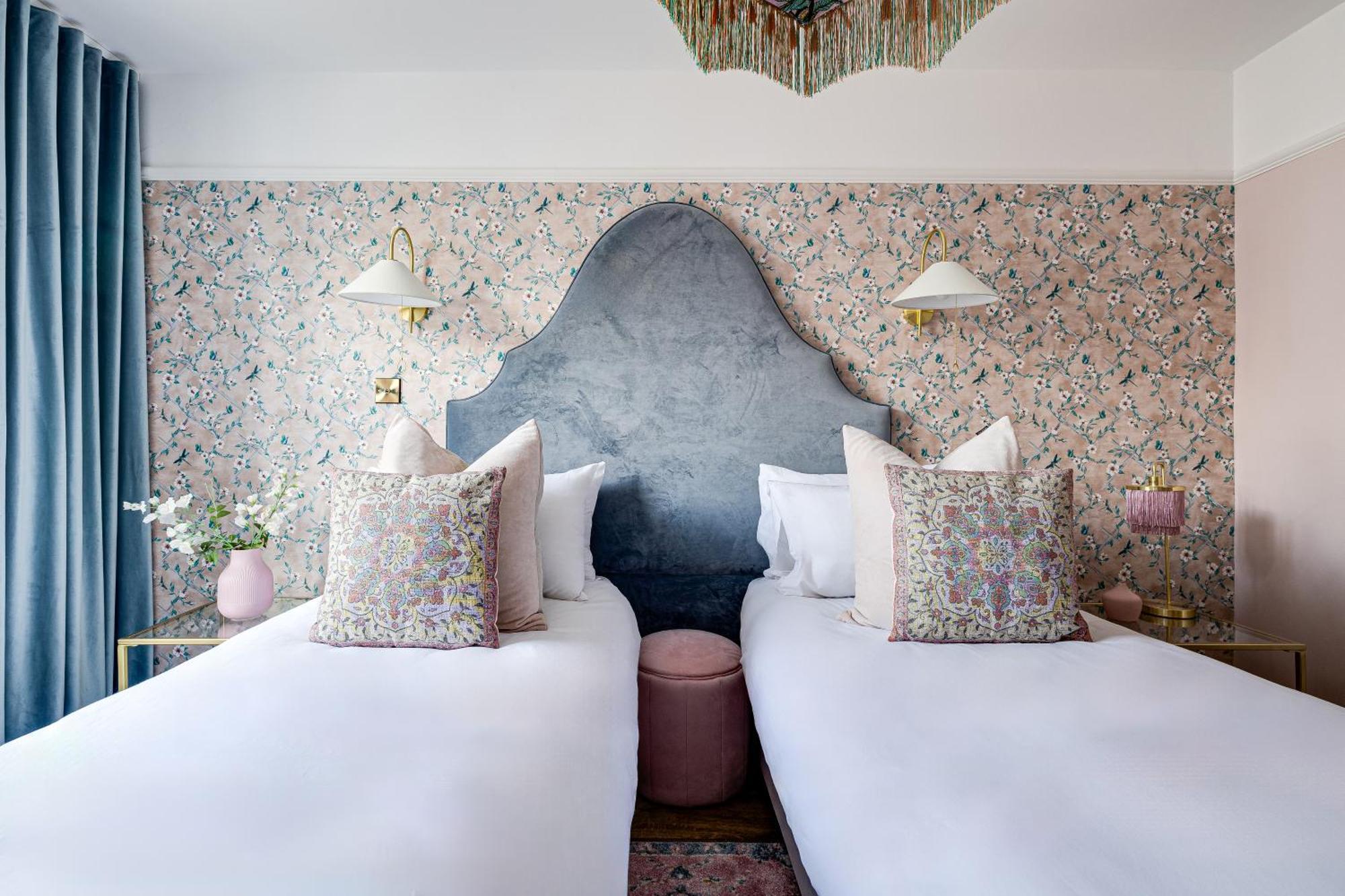 Apartment Insta-worthy Loft On Historic Rows, Sleeps 4 & Free Parking Chester